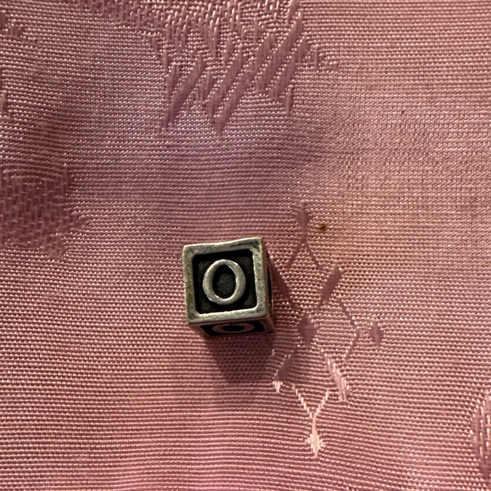 Vintage DCC 95 Sterling Silver Alphabet Cube Charm - Letter O